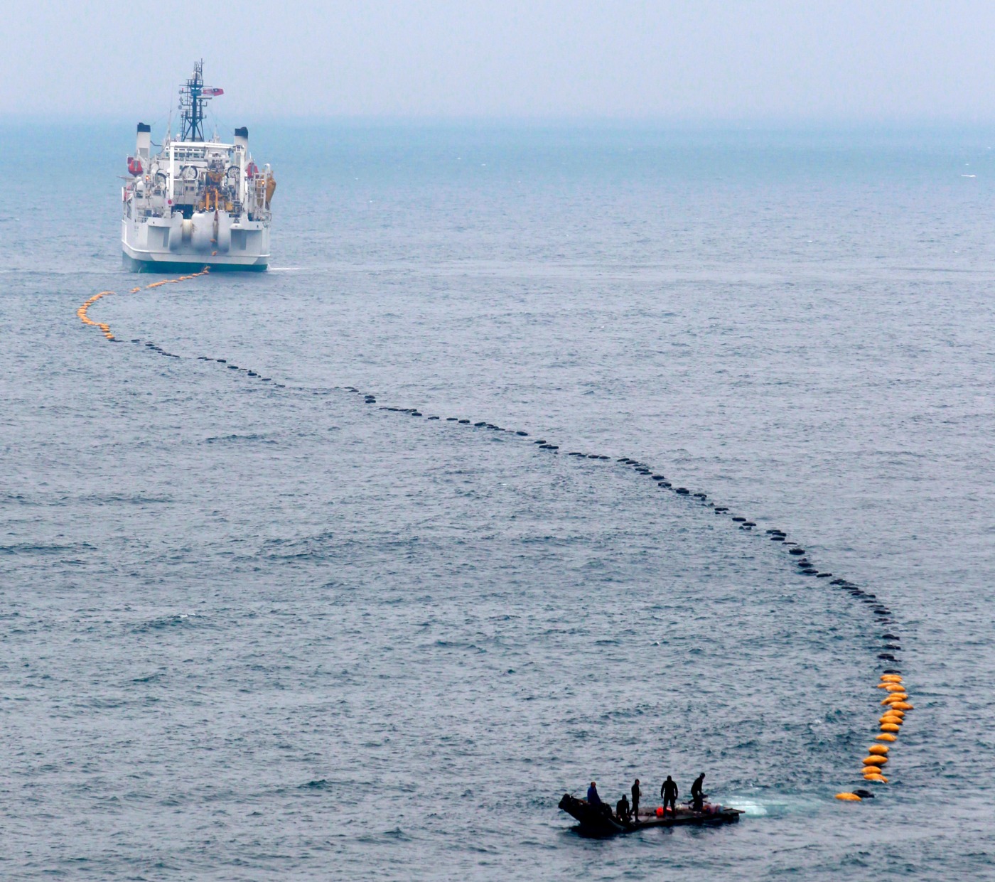 Forget Nuclear Weapons, Cutting Undersea Cables Could Decisively End A ...